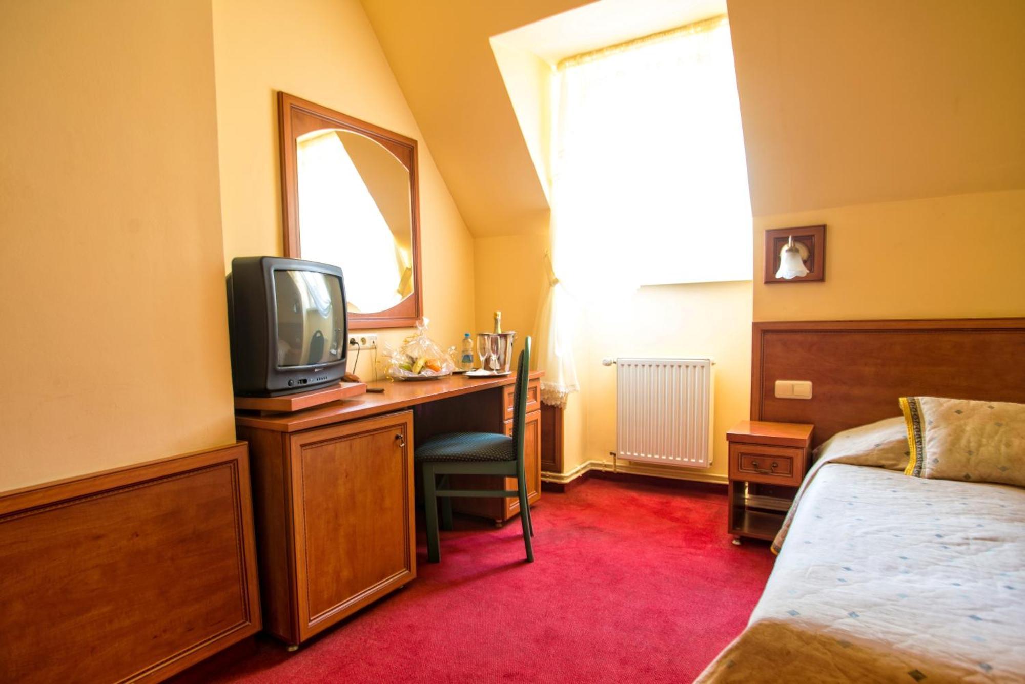 Hotel Adalbertus 그니에즈노 객실 사진
