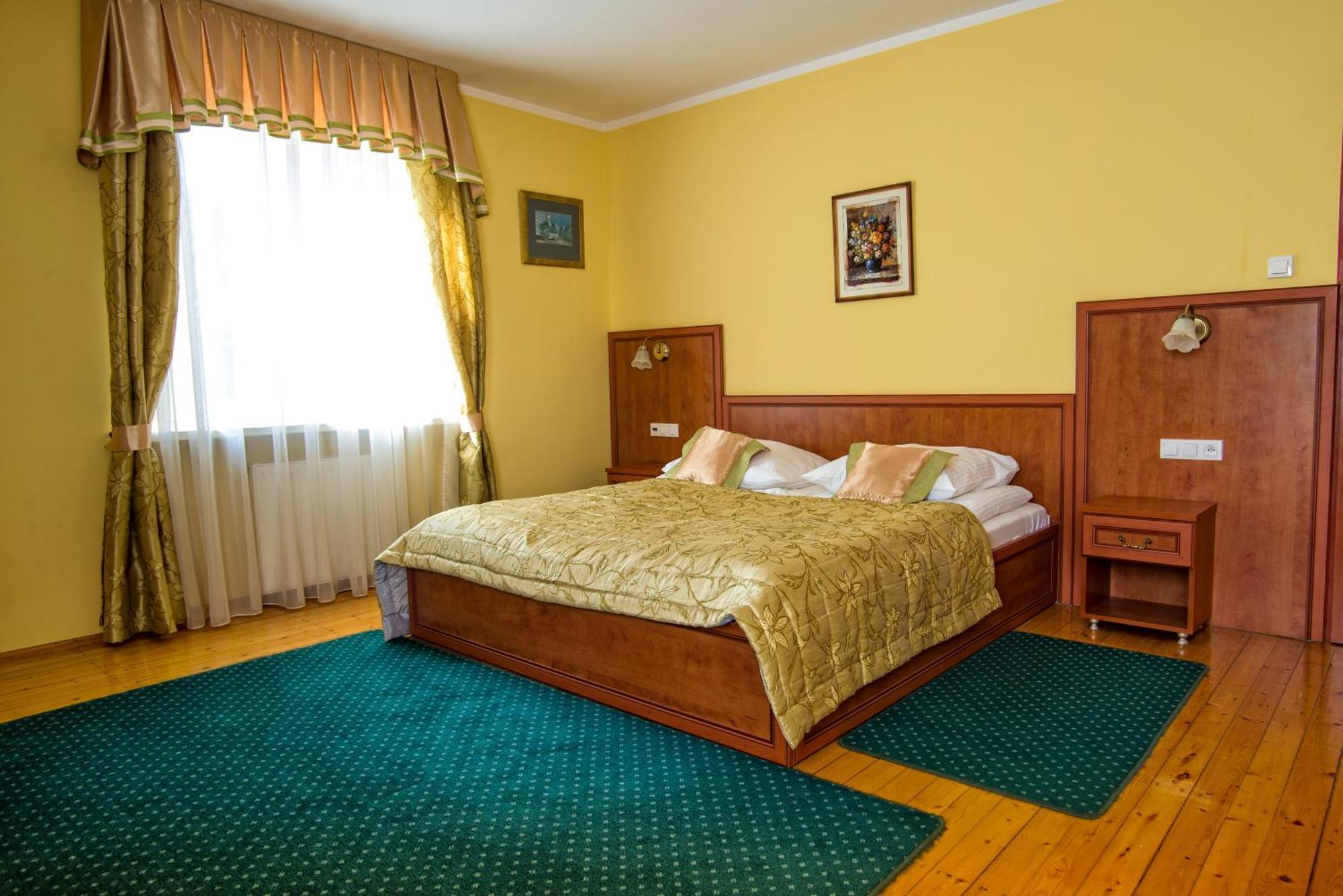 Hotel Adalbertus 그니에즈노 외부 사진