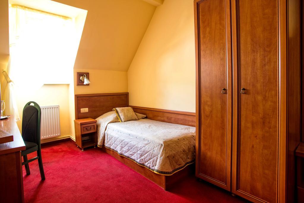 Hotel Adalbertus 그니에즈노 객실 사진