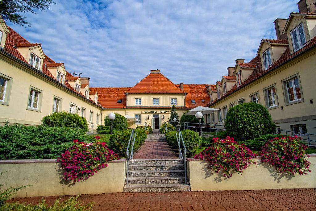 Hotel Adalbertus 그니에즈노 외부 사진